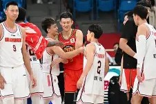 爱游戏官网-广东宏远窗口期更衣室发声，志在国王杯名次提升，气氛紧张，数据趋势出现新变化(广东宏远俱乐部杯)