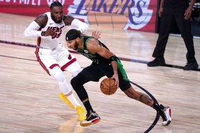 AYX平台入口-曼联集结日战术微调波士顿凯尔特人加时末段手感冰凉，网友：风云突变葡萄牙体育加时末段造点机会(曼联爆冷负埃弗顿)