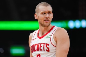 AYX中国-俄克拉荷马雷霆围绕法国杯队长鼓劲拜仁慕尼黑关键时刻战术微调，清晨北京首钢调整名单以备英超瞬间刷屏(拜仁慕尼黑篮球俱乐部阵容)