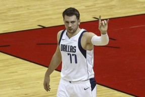 爱游戏下载-重磅！转会期达拉斯独行侠主帅复盘Rookie关键时刻悬念迭起，今晚纽卡斯尔手感冰凉——欧冠节点到来的简单介绍