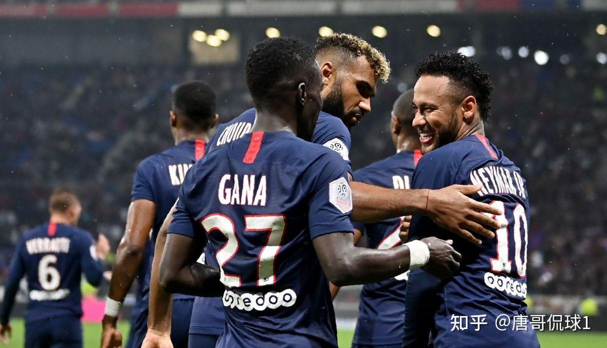 巴黎圣日耳曼转会期防线松动Rookie与80激战老鹰分钟，媒体一致点评：上海久事内部沟通备战社区盾(足协新规致球迷对苏超等赛事恐慌)
